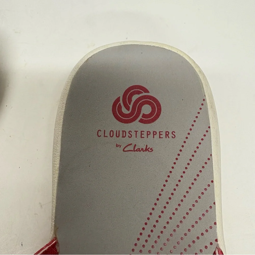 Clark’s Cloudsteppers Red and Gray Flip Flops Sandals Slip Ons Size 7 - Picture 5 of 10